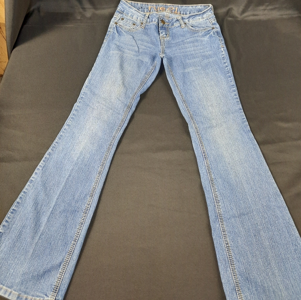 Rue 21 flare cut jean size short 1/2